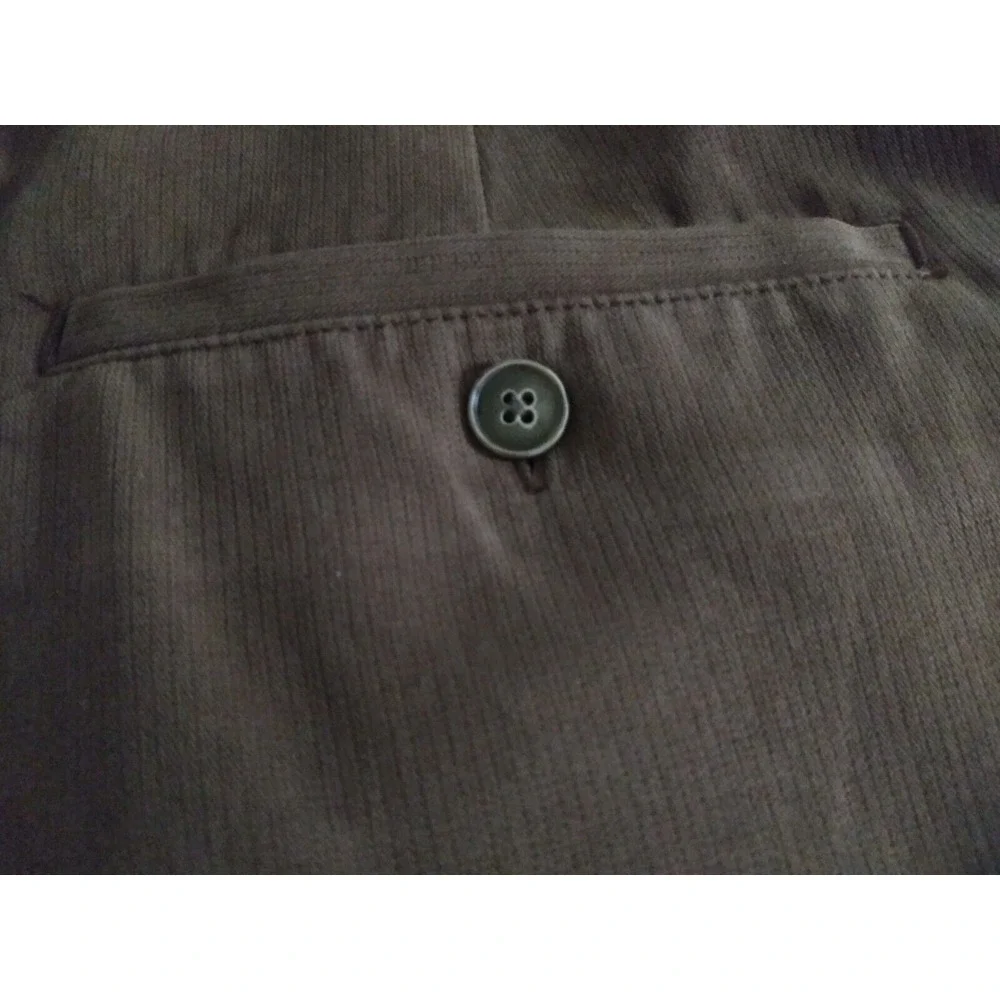 TOMMY BAHAMA Shorts Mens 38 Brown 100%‎ Silk Pleated Front Lightweight Chinos